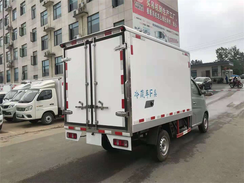 国六 长安2.68米单轮小型冷藏车