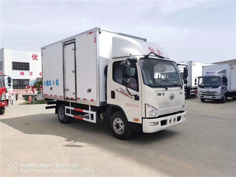 国六 解放J6F4.2米冷藏车